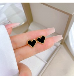 BOUCLE D OREILLE ACIER DORE COEUR NOIR