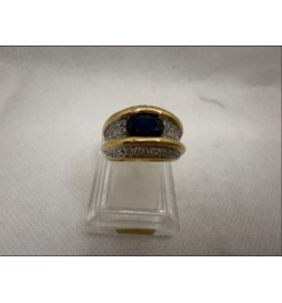 BAGUE OR 750/1000 LARGE PIERRE BLEU ET DIAMANTS 7.78GRS T56