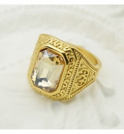 BAGUE ACIER DORE ZIGZAG PIERRE BLANC TAILLE 68