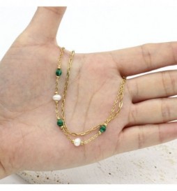 BRACELET ACIER DORE  BOULE VERT ET BLANC 21CM