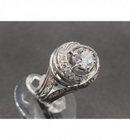 BAGUE OR BLANC 750/1000 DIAMANTS ET OXYDE DE ZYRCONIUM