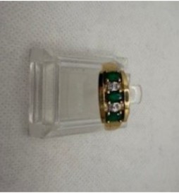 BAGUE OR 750/1000 3 EMERAUDES 4 DIAMANTS 4GRS  TAILLE 54