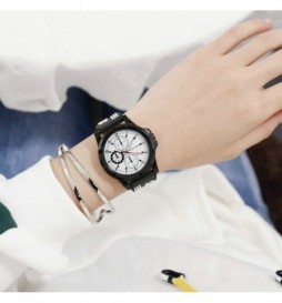 MONTRE SPORT NOIR CADRAN BLANC