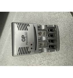 CHARGEUR A PILES GP POWER BANK GPPB02GS